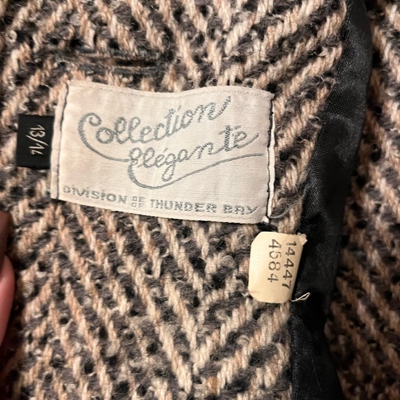 SOLD! Thank you! 🤎Vintage Tweed Wool Coat - Picture 11 of 16